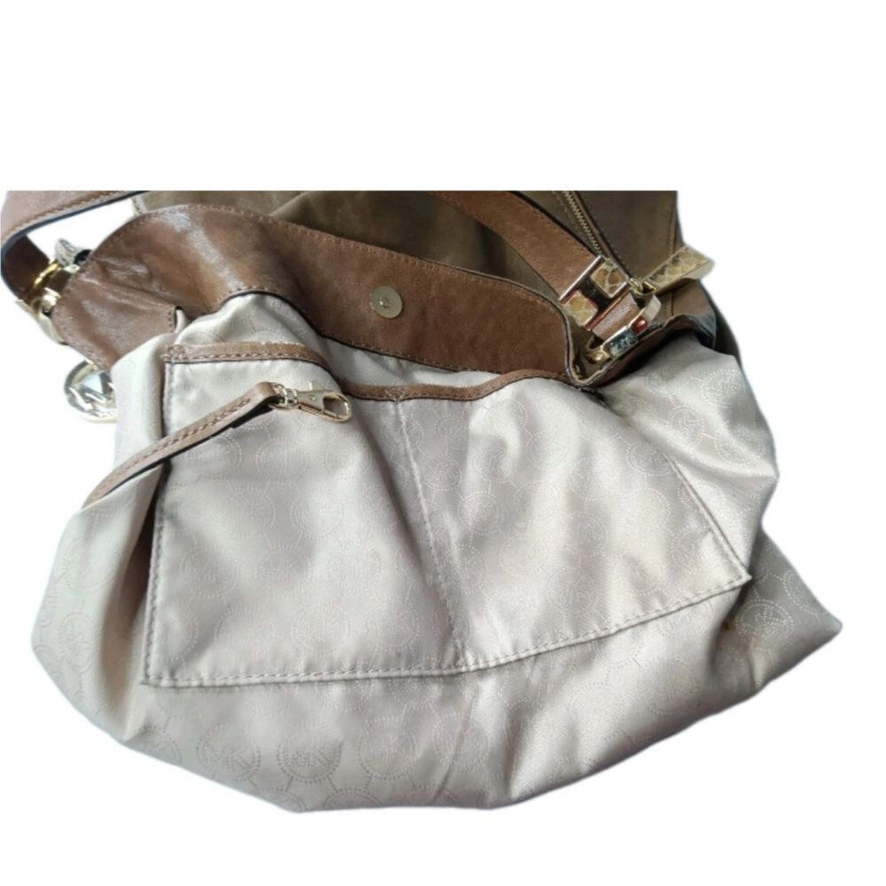 Michael Kors Leather Shoulder Tote Large Handbag Retail $375 - Picture 9 of 11